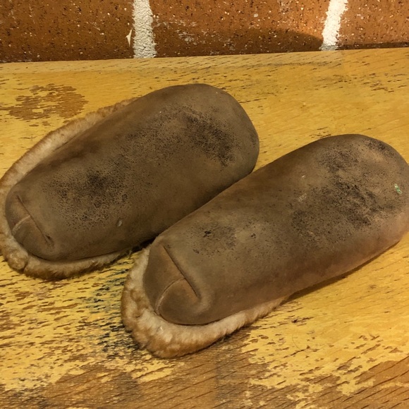 Real leather and fur moccasin slippers - Picture 4 of 5